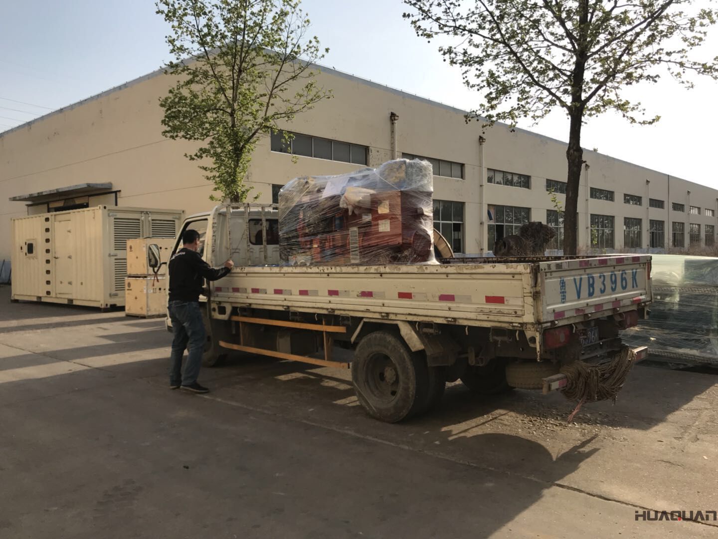 一臺50kw標配柴油發電機組于8月16日成功發往河北省