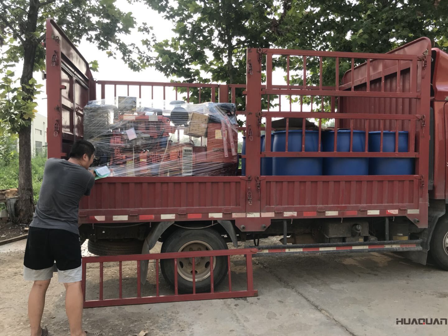 一臺20kw標配柴油發(fā)電機組于8月24日成功發(fā)往陜西省