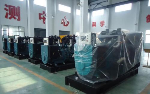 華全動力一臺50kw標(biāo)配柴油發(fā)電機(jī)組于2月15日順利發(fā)往河南省